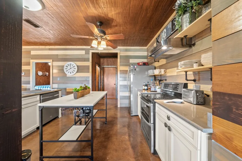 3259 Schumann Road Stonewall, TX 78671