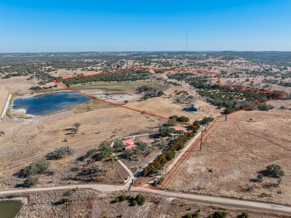 3259 Schumann Road Stonewall, TX 78671
