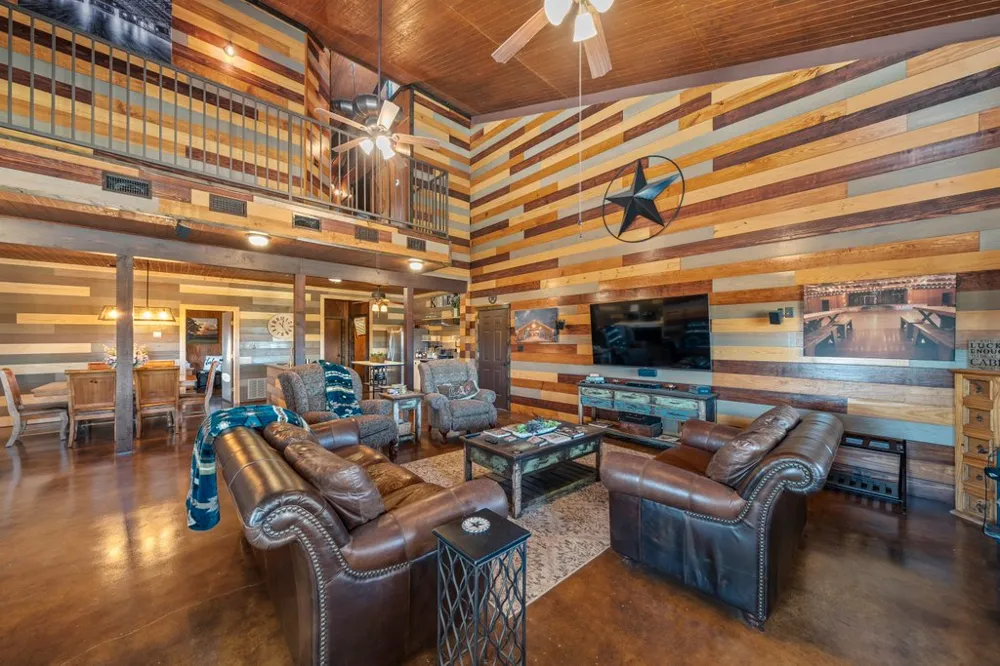 3259 Schumann Road Stonewall, TX 78671