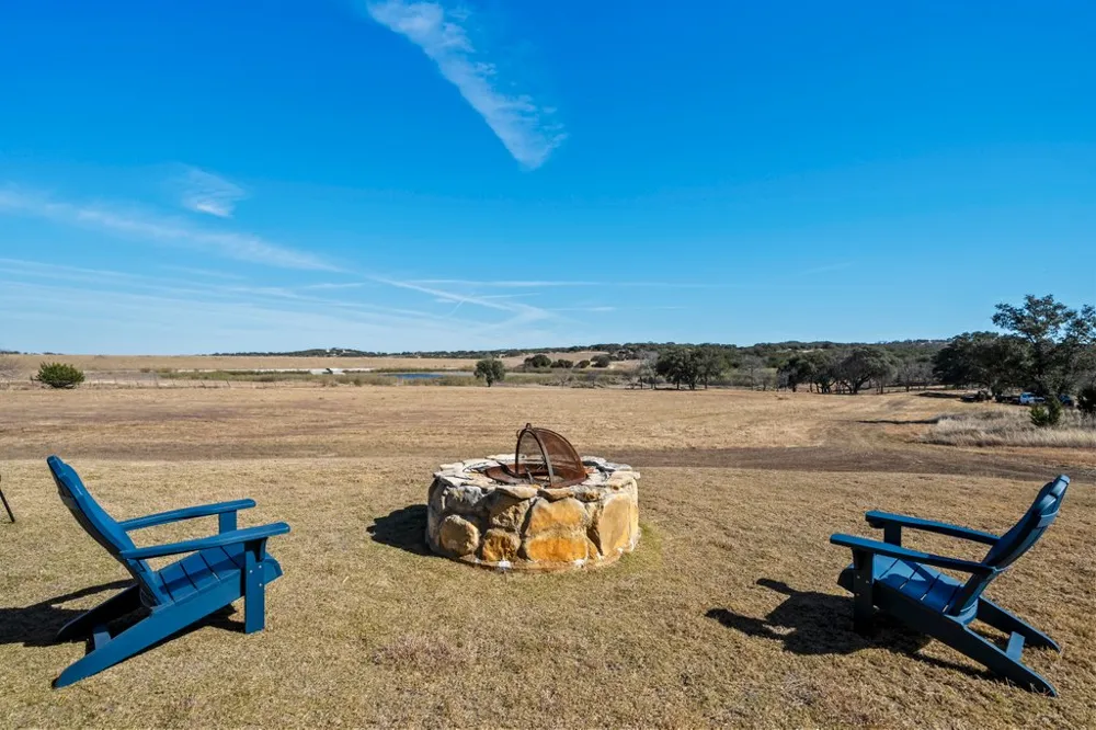3259 Schumann Road Stonewall, TX 78671
