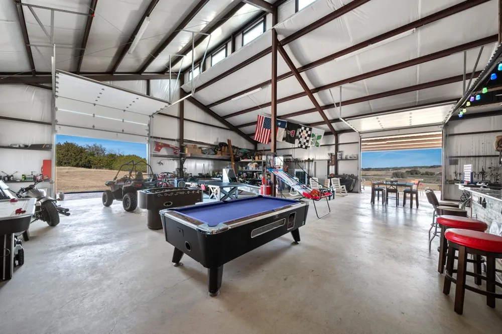 3259 Schumann Road Stonewall, TX 78671