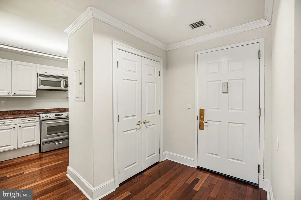 1500 CHESTNUT STREET #8C Philadelphia, PA 19102