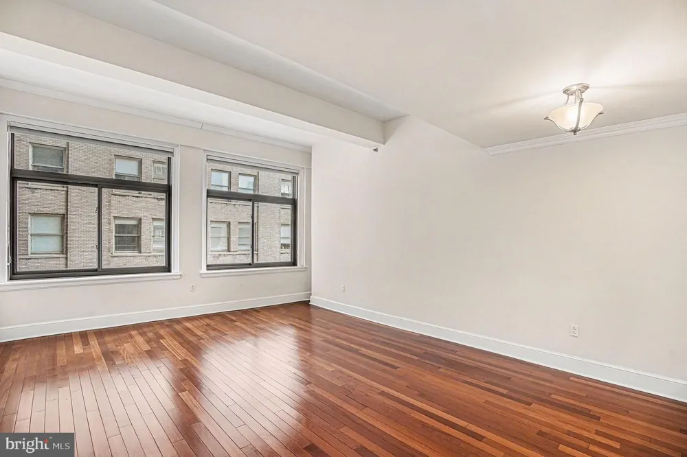 1500 CHESTNUT STREET #8C Philadelphia, PA 19102
