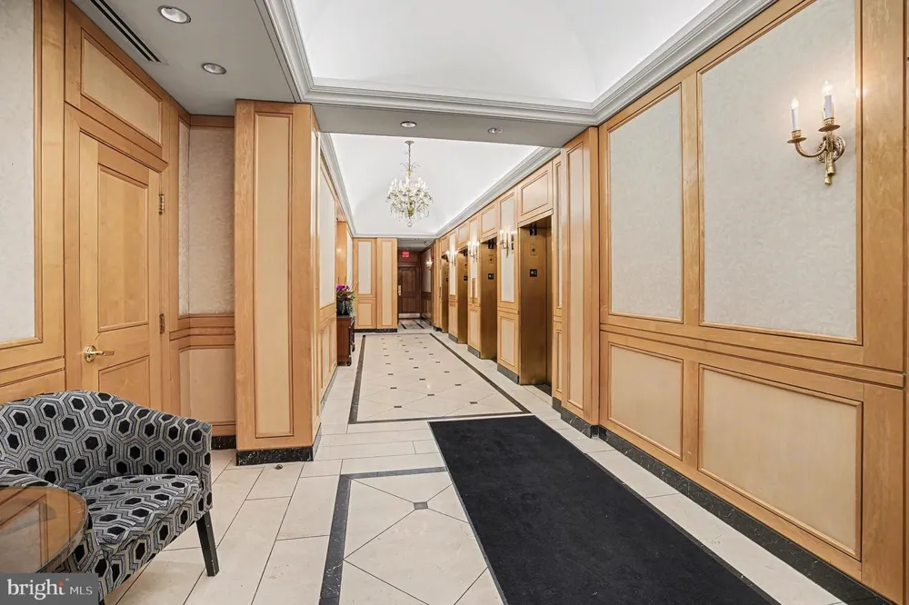 1500 CHESTNUT STREET #8C Philadelphia, PA 19102
