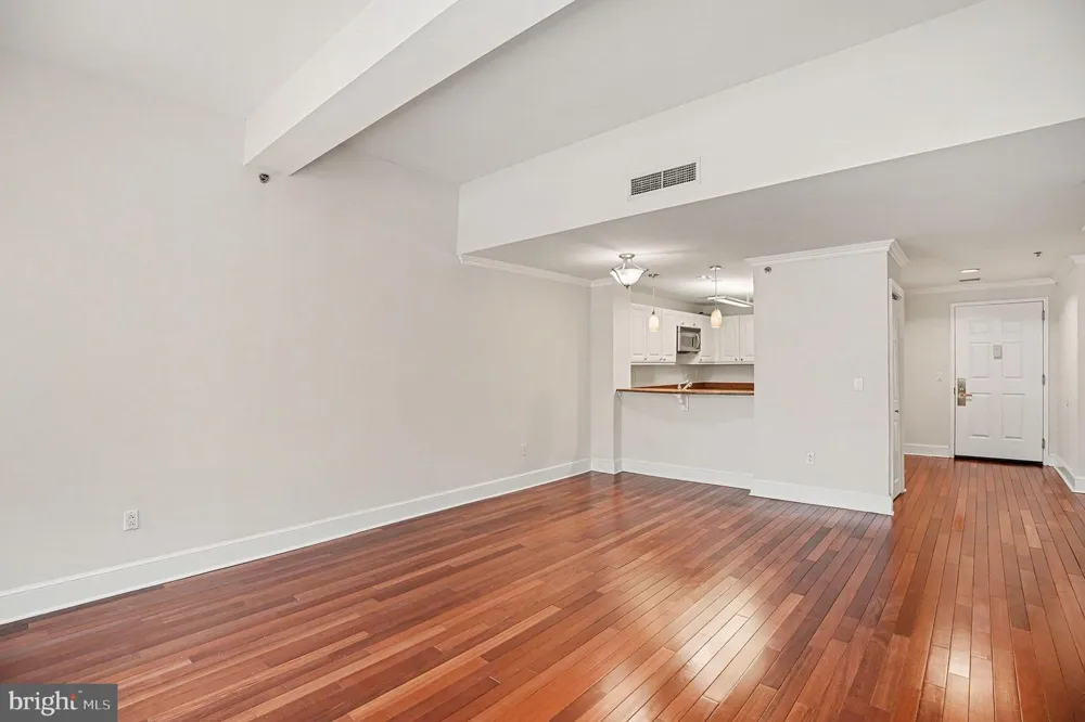 1500 CHESTNUT STREET #8C Philadelphia, PA 19102