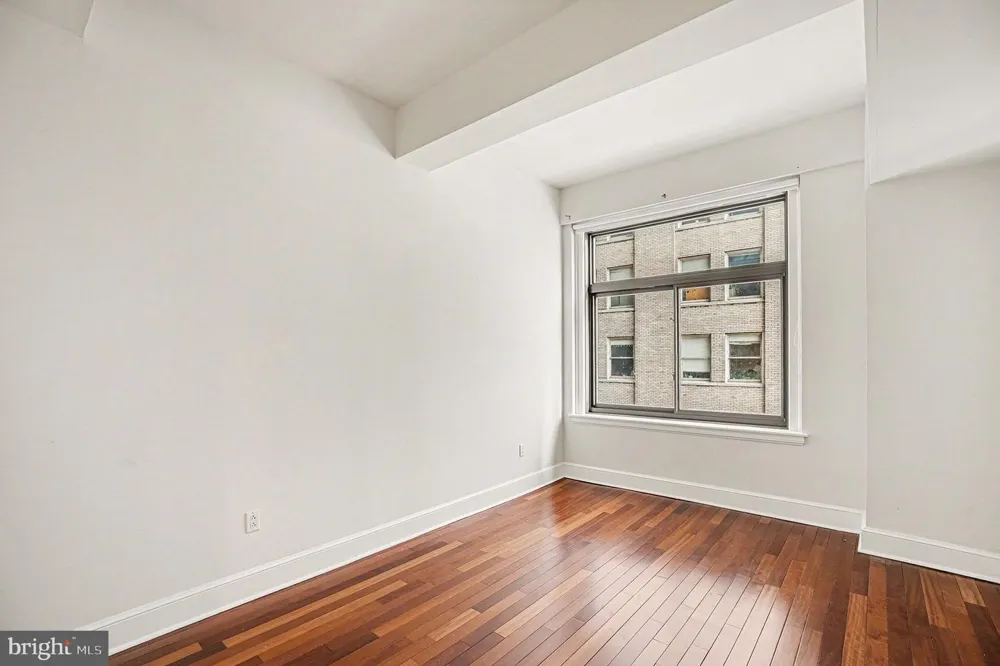 1500 CHESTNUT STREET #8C Philadelphia, PA 19102
