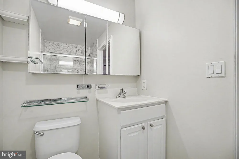 1500 CHESTNUT STREET #8C Philadelphia, PA 19102