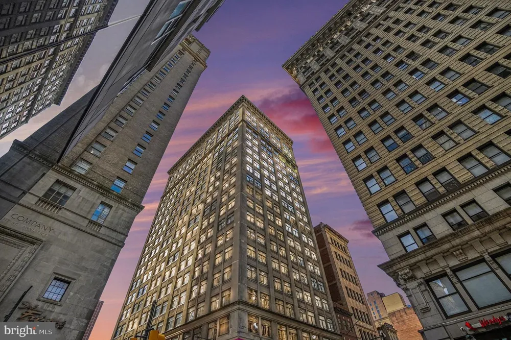 1500 CHESTNUT STREET #8C Philadelphia, PA 19102