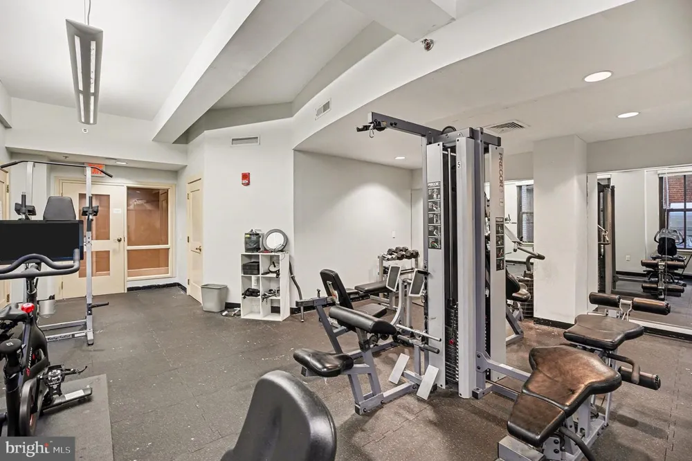 1500 CHESTNUT STREET #8C Philadelphia, PA 19102