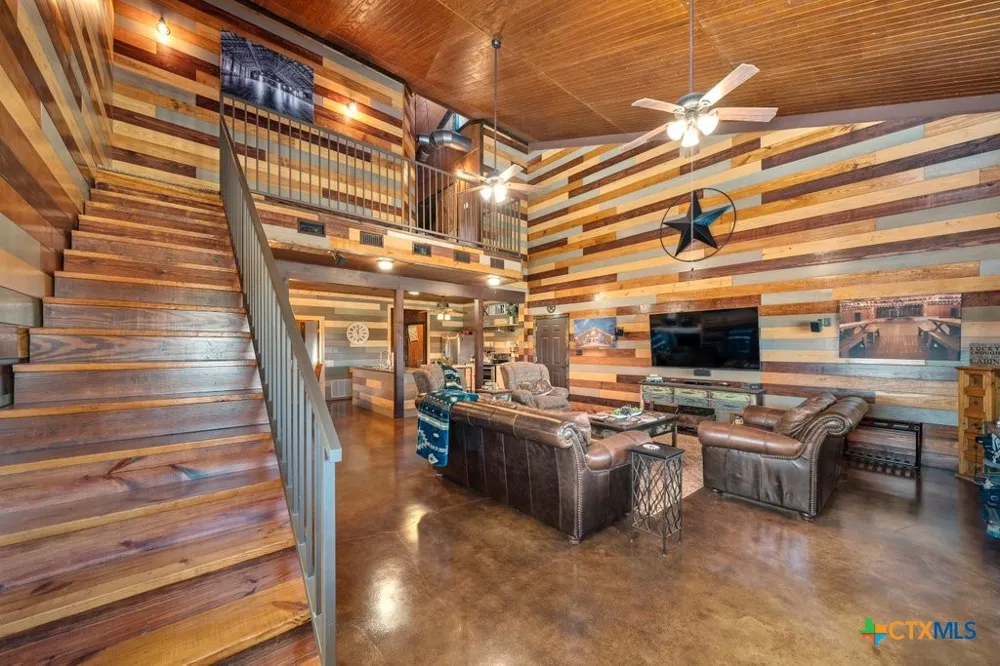 3259 Schumann Road Stonewall, TX 78671