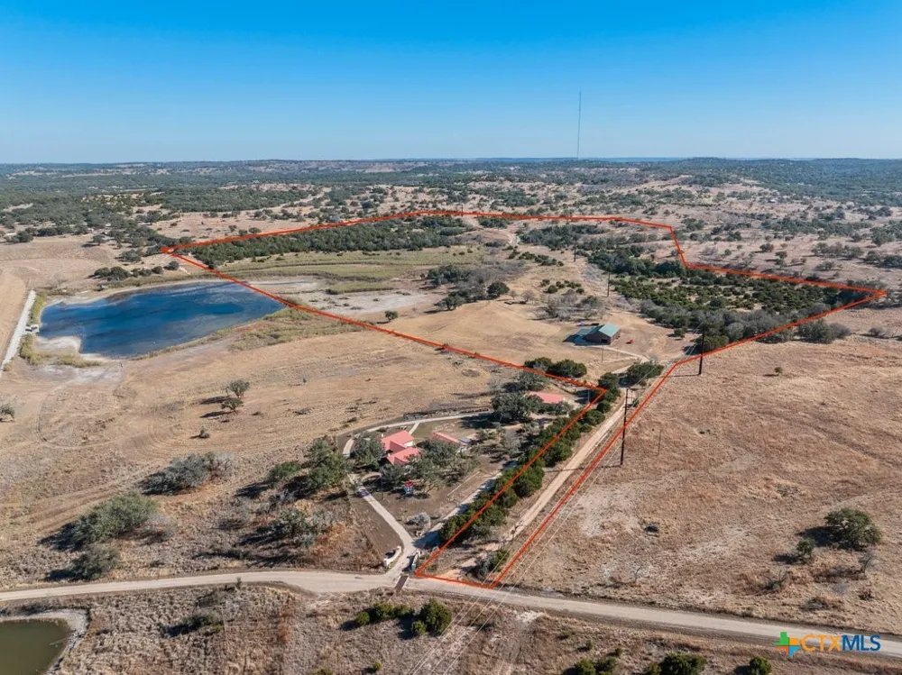 3259 Schumann Road Stonewall, TX 78671