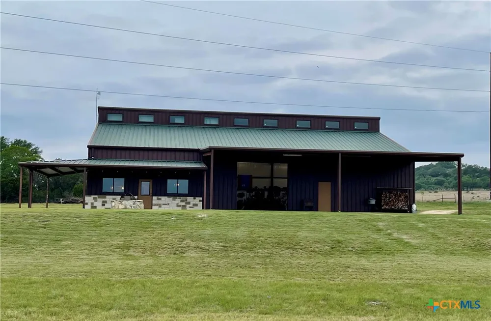 3259 Schumann Road Stonewall, TX 78671
