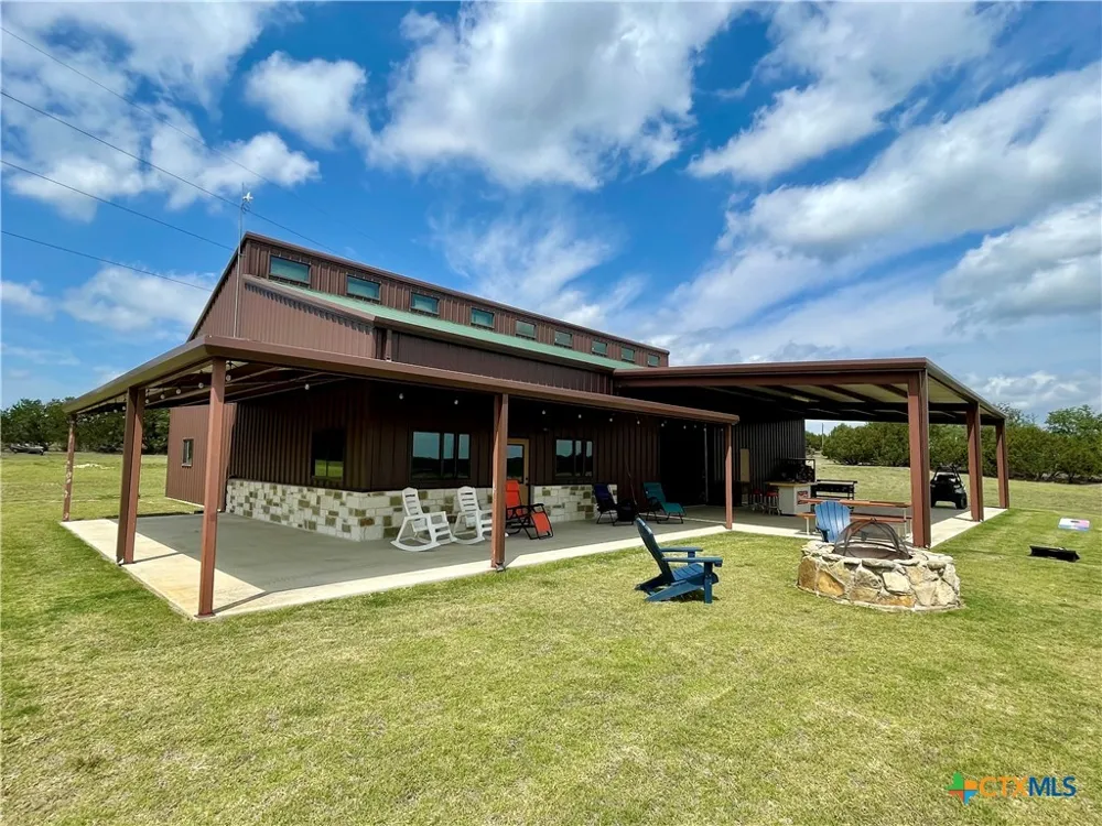 3259 Schumann Road Stonewall, TX 78671