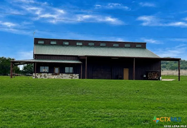 3259 Schumann Road Stonewall, TX 78671