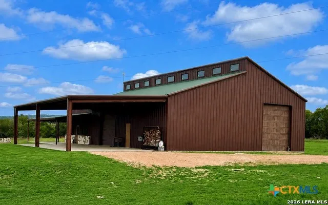 3259 Schumann Road Stonewall, TX 78671