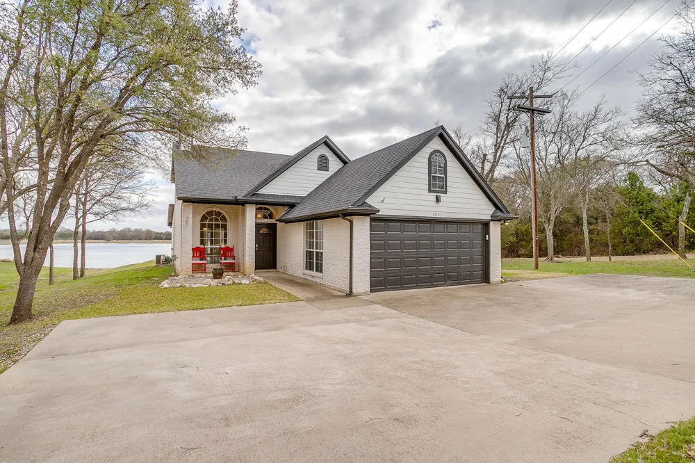 1451 Lakeside Trail Whitney, TX 76692