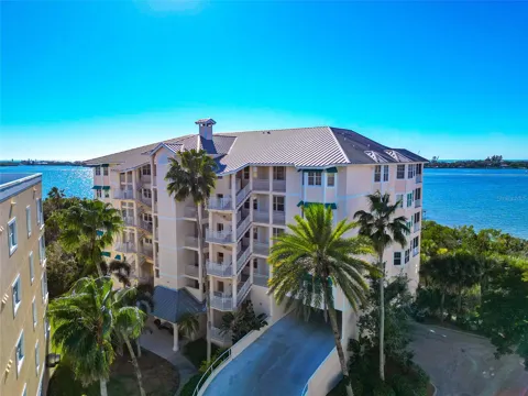 242 HIDDEN BAY DRIVE #602
