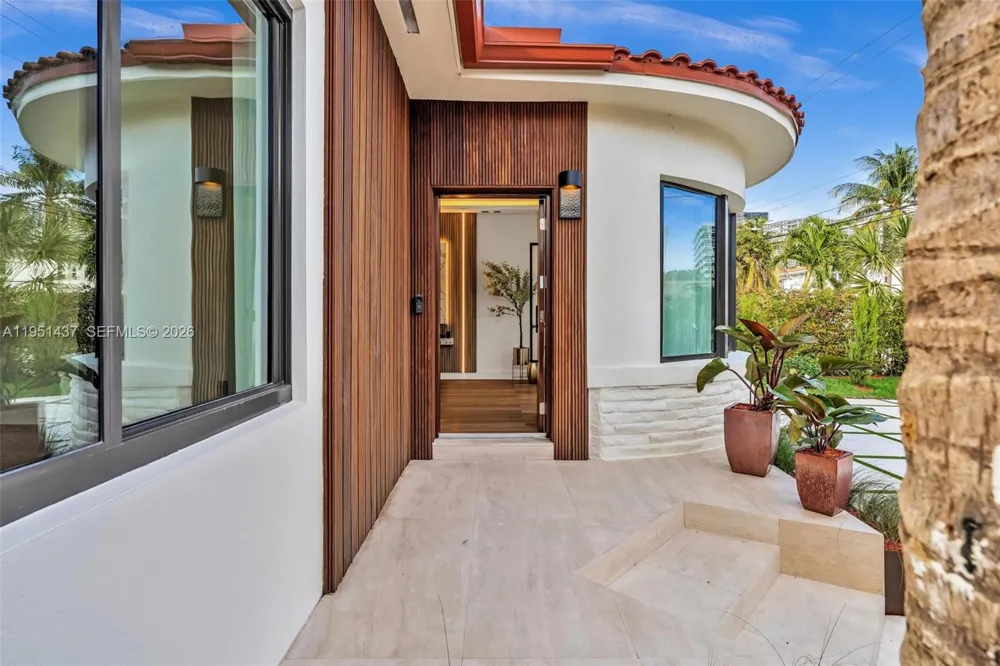 9448 Abbott Ave Surfside, FL 33154