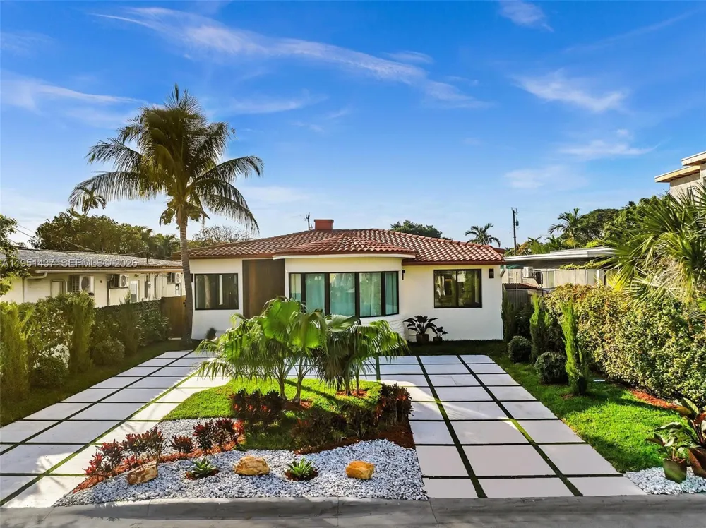 9448 Abbott Ave Surfside, FL 33154