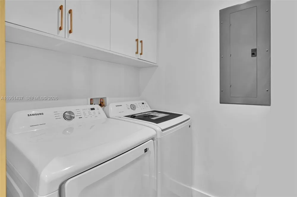 9448 Abbott Ave Surfside, FL 33154