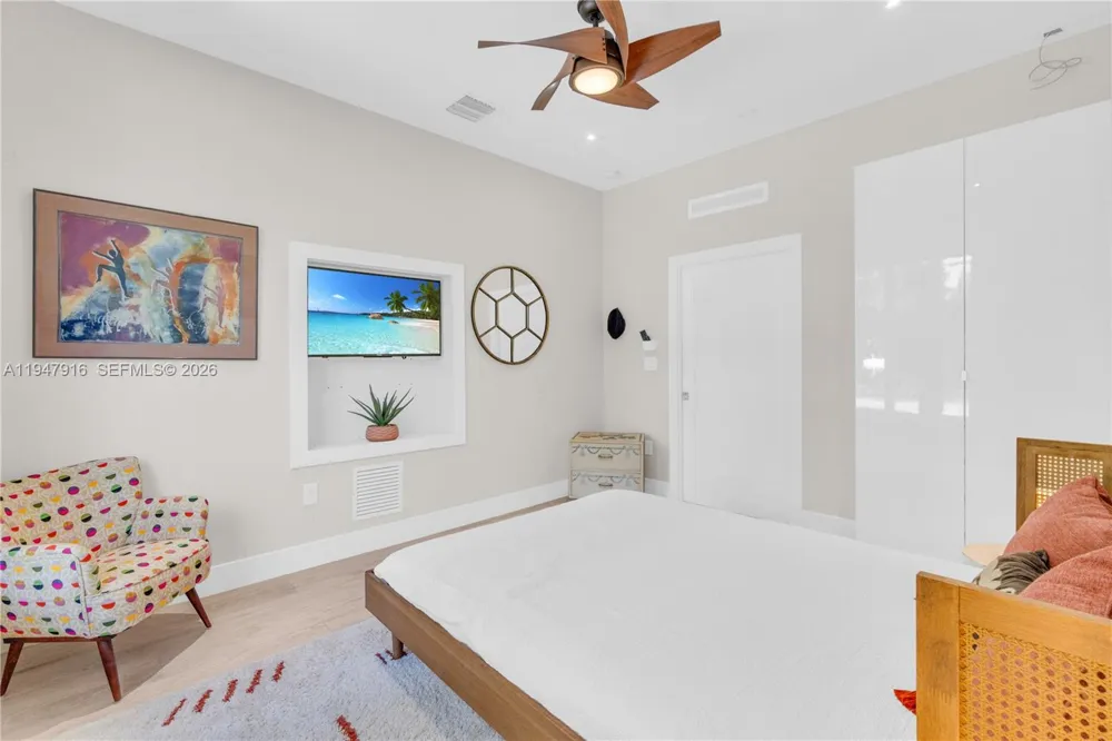 760 NE 115th St Biscayne Park, FL 33161