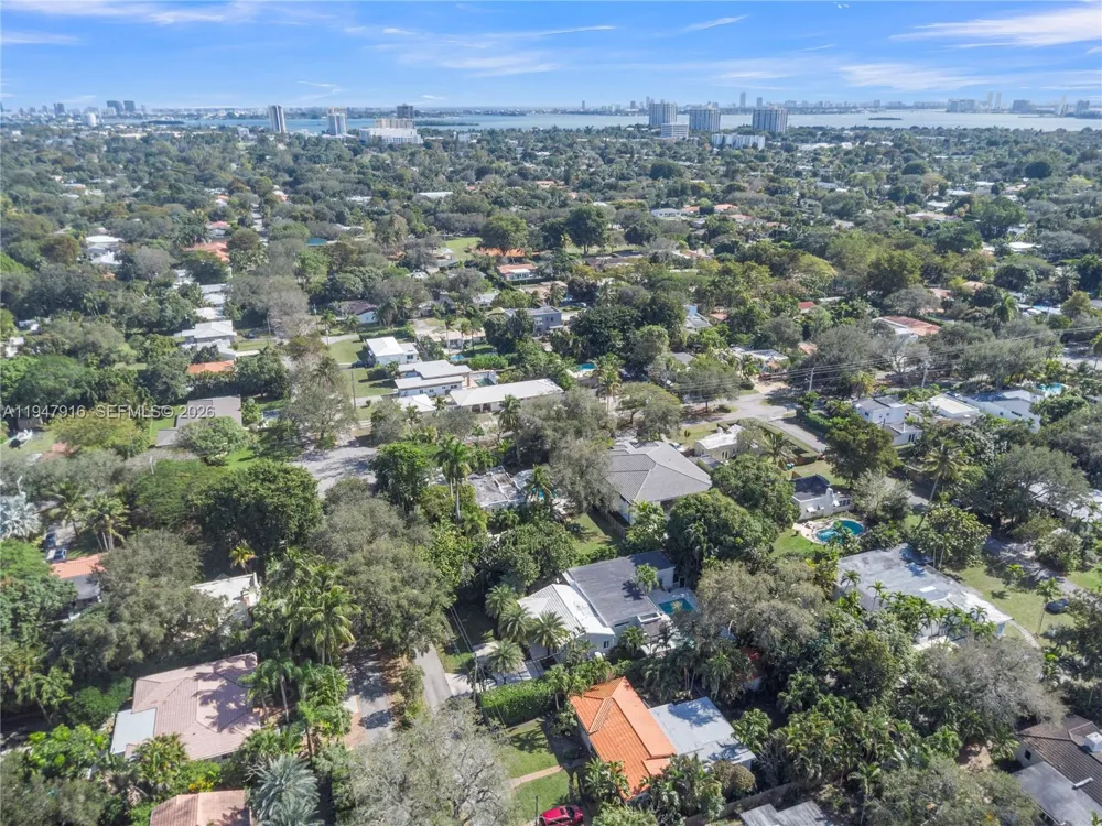 760 NE 115th St Biscayne Park, FL 33161