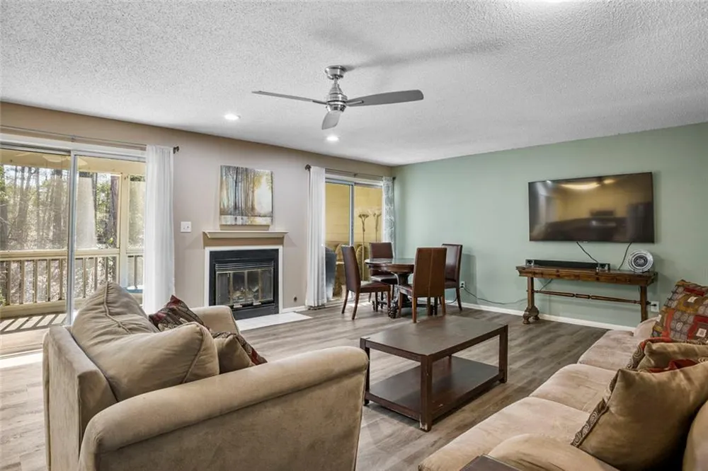 32 Springhedge Court