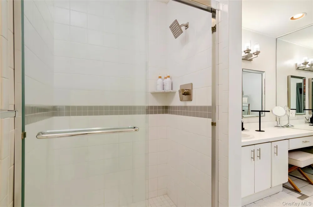 24 Quarter Road Westhampton, NY 11977