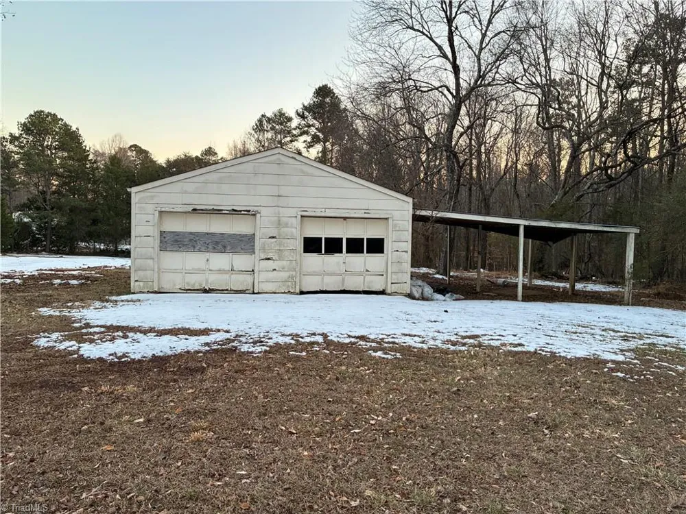 8265 Shallowford Road Lewisville, NC 27023