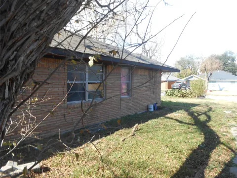 2711 Knotty Oaks Trail