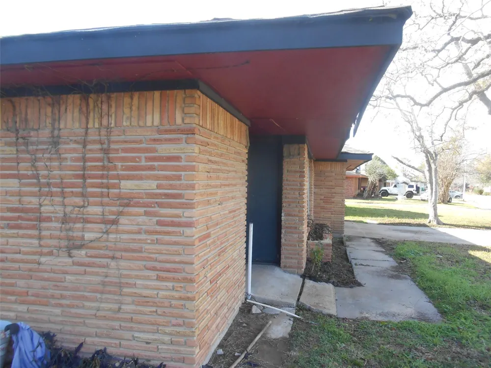 2711 Knotty Oaks Trail South Houston, TX 77045
