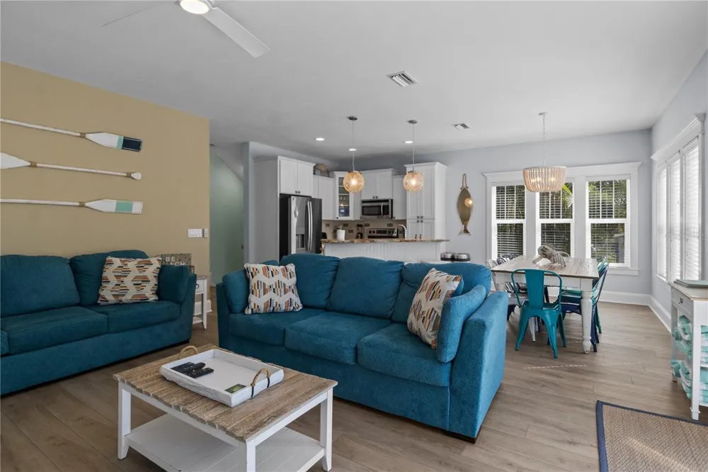 6908 HOLMES BOULEVARD Holmes Beach, FL 34217