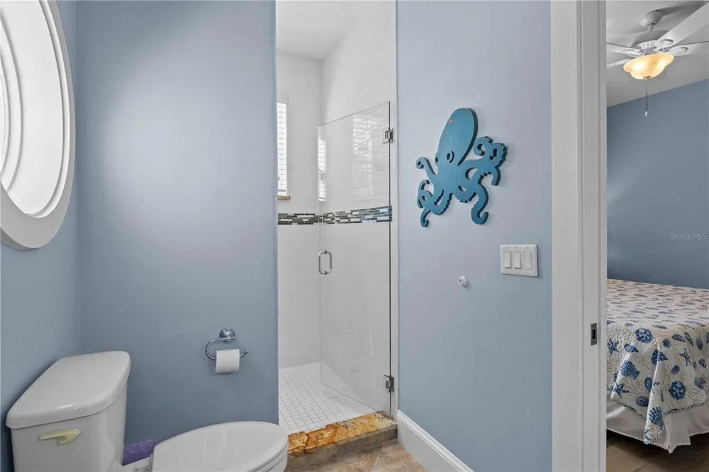 6908 HOLMES BOULEVARD Holmes Beach, FL 34217
