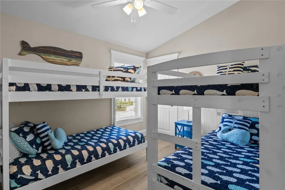 6908 HOLMES BOULEVARD Holmes Beach, FL 34217