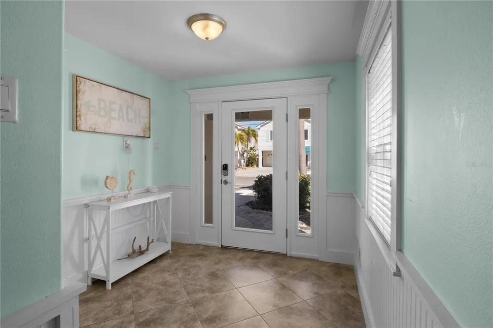 6908 HOLMES BOULEVARD Holmes Beach, FL 34217