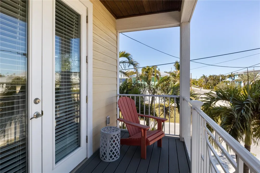 6908 HOLMES BOULEVARD Holmes Beach, FL 34217