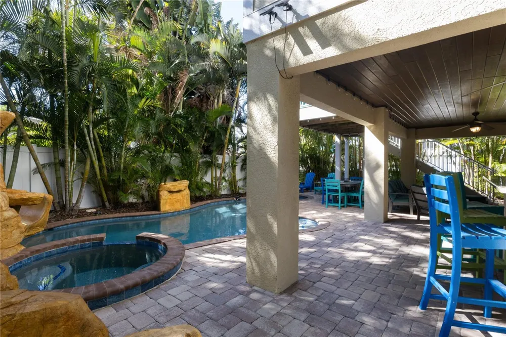 6908 HOLMES BOULEVARD Holmes Beach, FL 34217