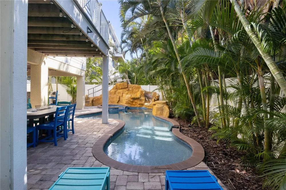 6908 HOLMES BOULEVARD Holmes Beach, FL 34217