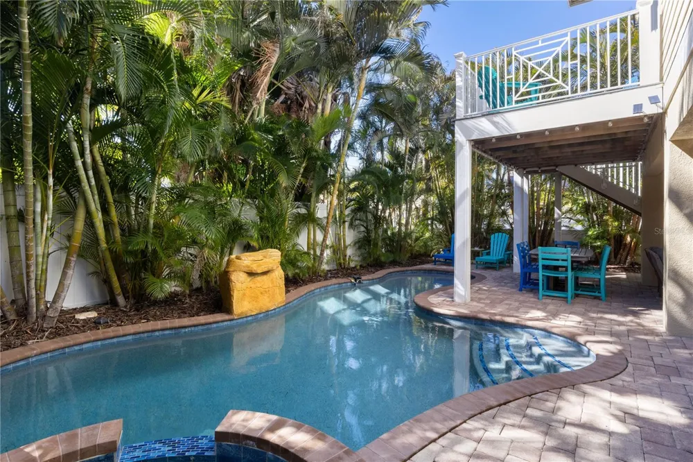 6908 HOLMES BOULEVARD Holmes Beach, FL 34217