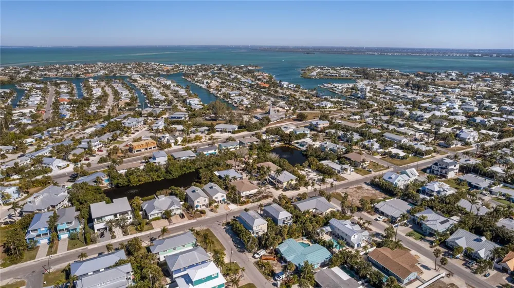 6908 HOLMES BOULEVARD Holmes Beach, FL 34217