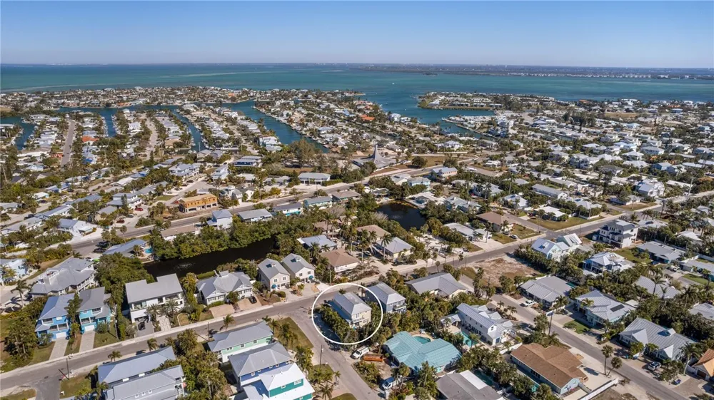 6908 HOLMES BOULEVARD Holmes Beach, FL 34217