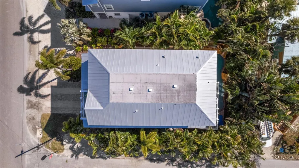6908 HOLMES BOULEVARD Holmes Beach, FL 34217