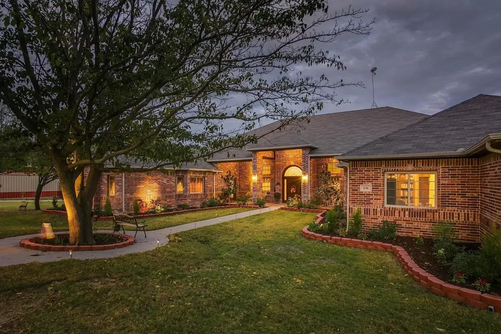 636 Possom Trot Hollow Road Whitewright, TX 75491