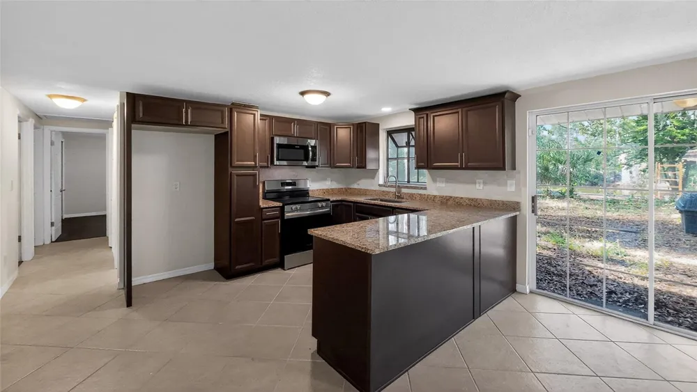 17220 ESTES ROAD Lutz, FL 33548