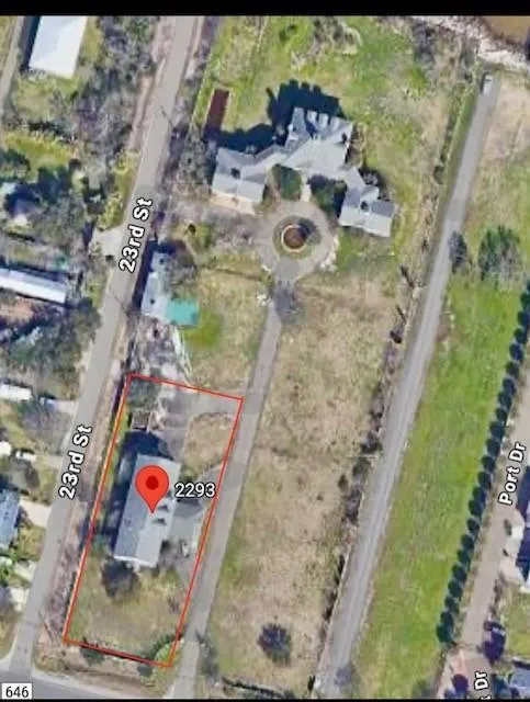2293 E Bayshore Drive San Leon, TX 77539
