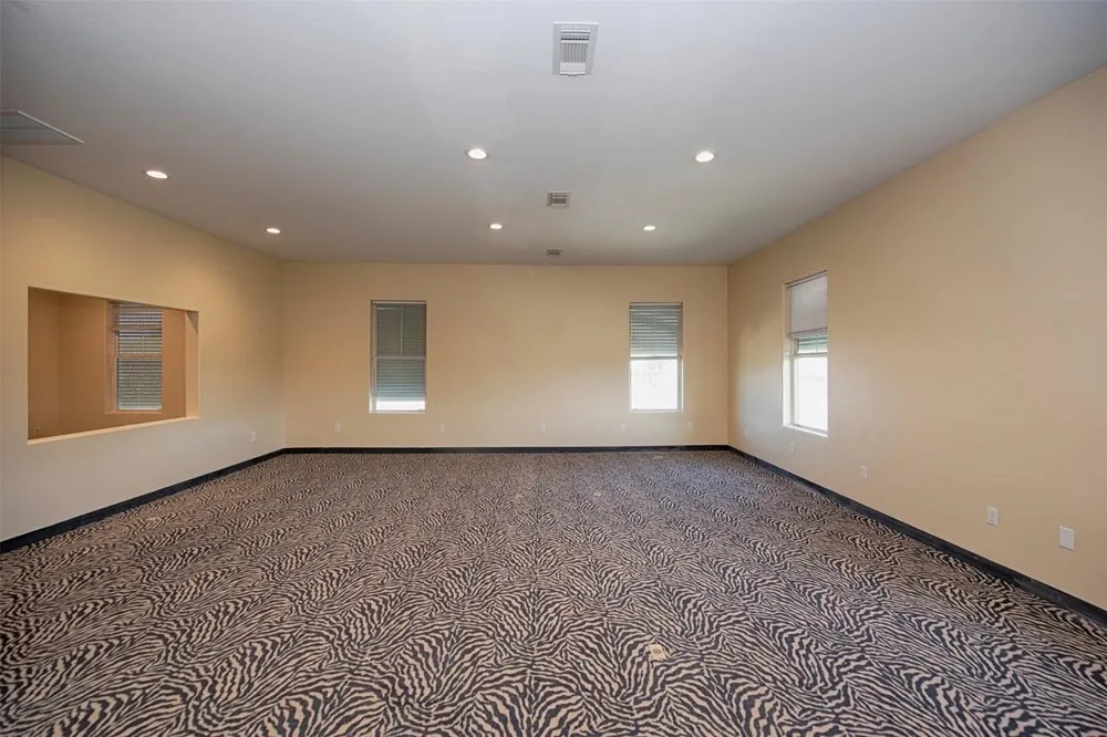 2293 E Bayshore Drive San Leon, TX 77539