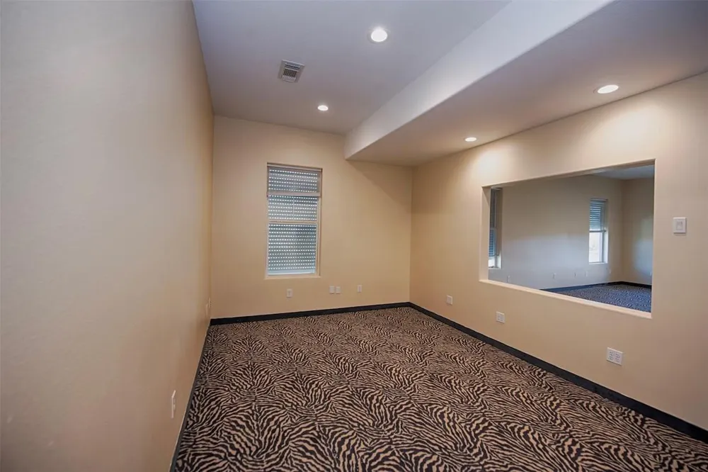 2293 E Bayshore Drive San Leon, TX 77539
