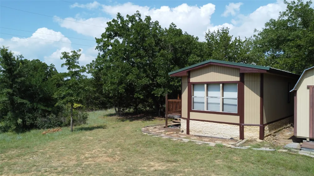 194 Lakeview Court Sunset, TX 76270