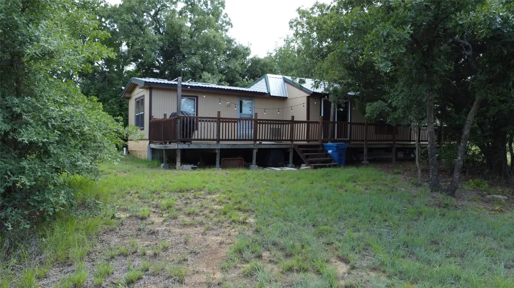194 Lakeview Court Sunset, TX 76270