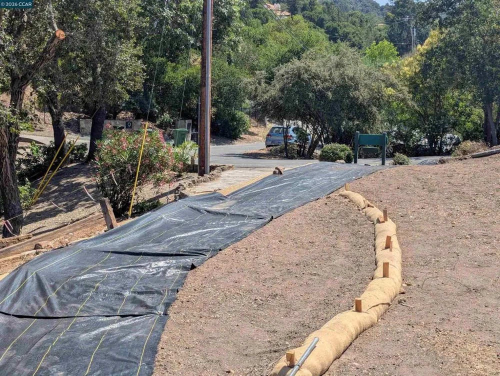 13 St. James  Ct. Orinda, CA 94563